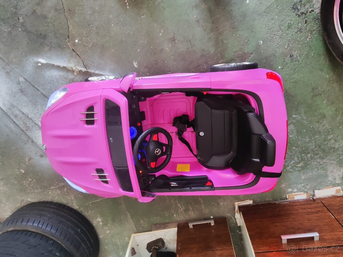 Elektrické autíčko Mercedes