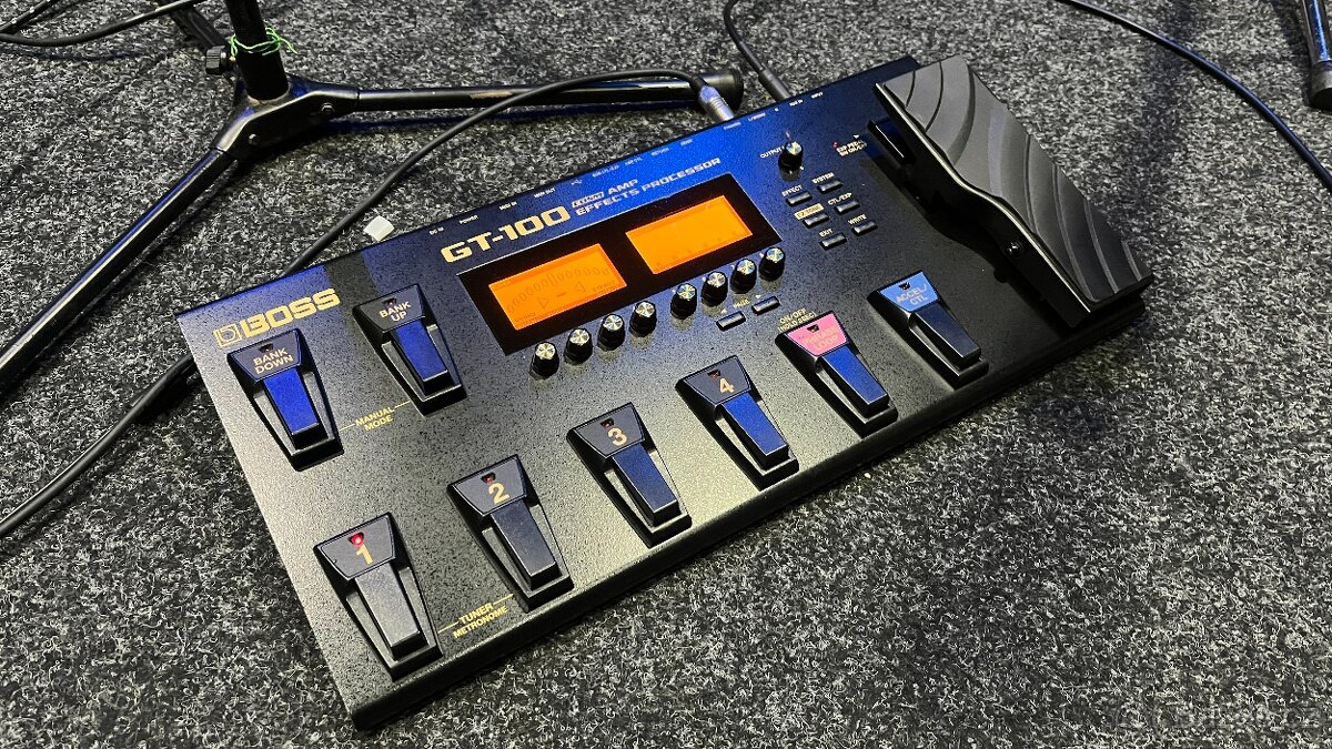 Multiefekt BOSS GT-100