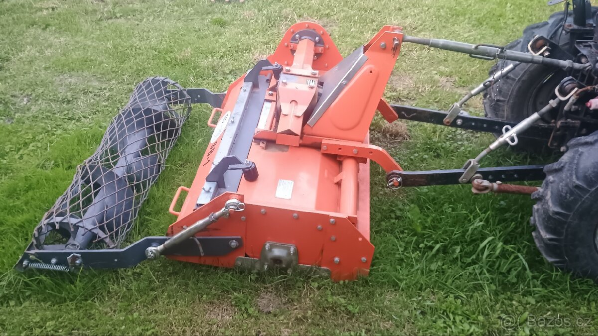 Zakladač trávníku 105cm