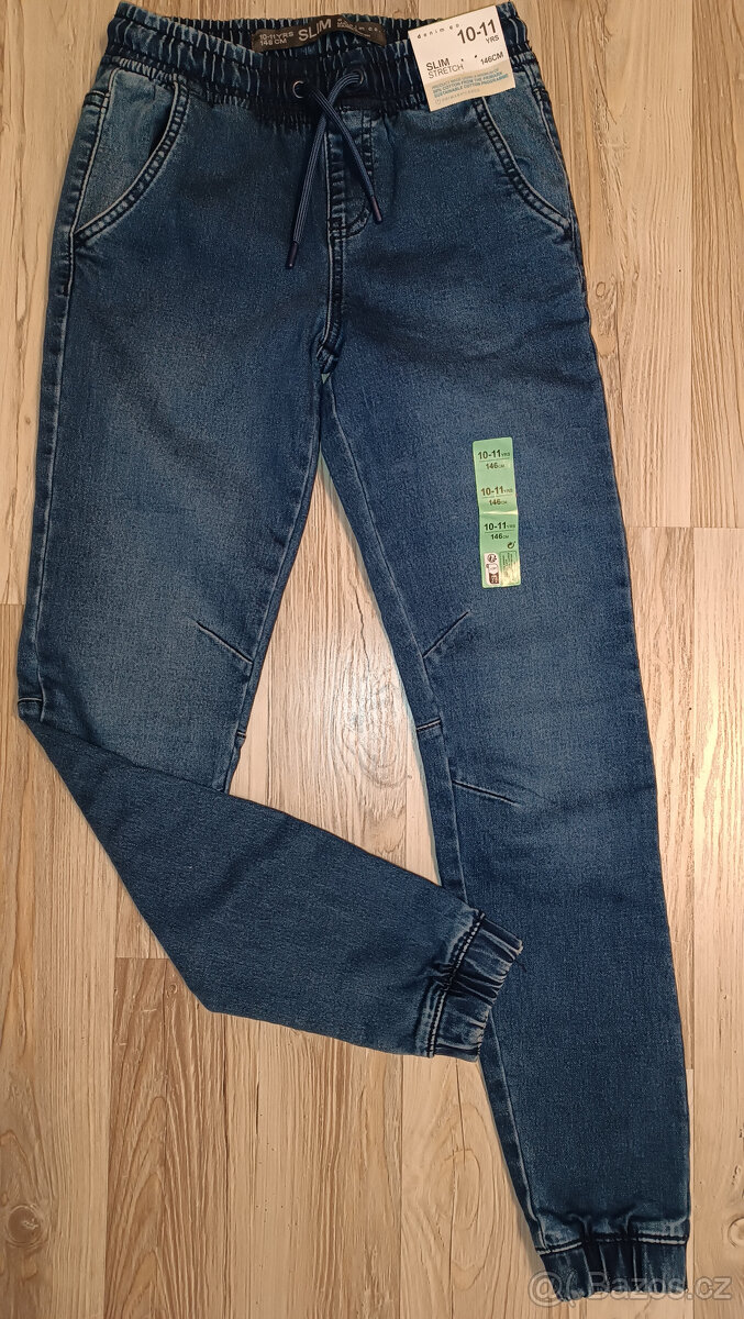 NOVÉ dětské jogger džíny denim co. - vel. 140/146