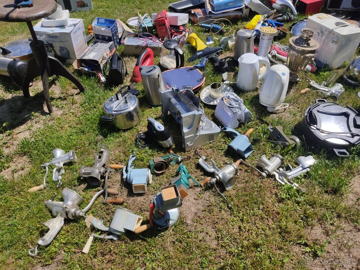 Potřeby pro domácnost,nářadí,elektro spotřebiče...