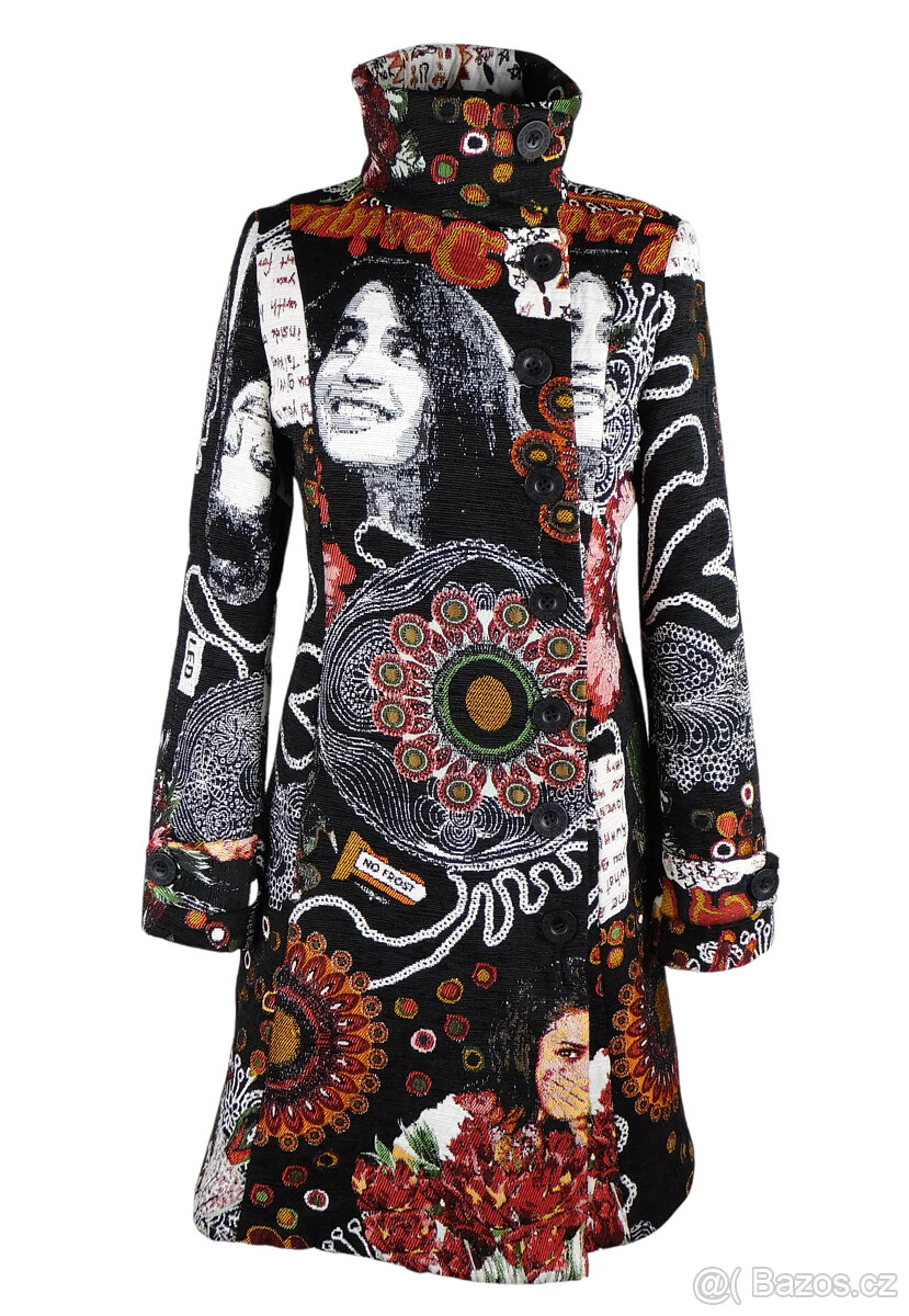 Dámský zimní extravagantní barevný kabát DESIGUAL S
