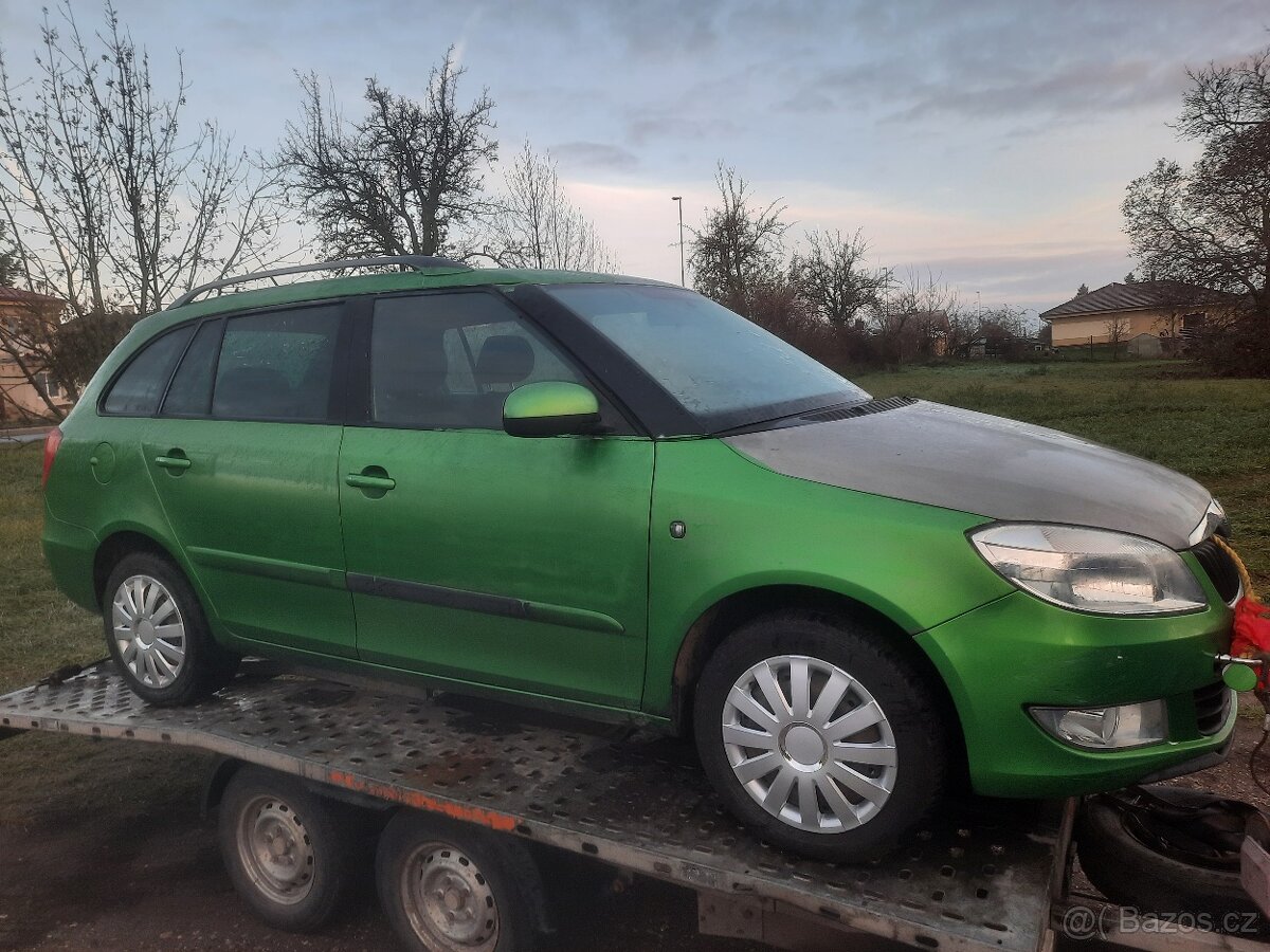 skoda fabia 2 facelift 1.2 51kw CGPA rv 2010