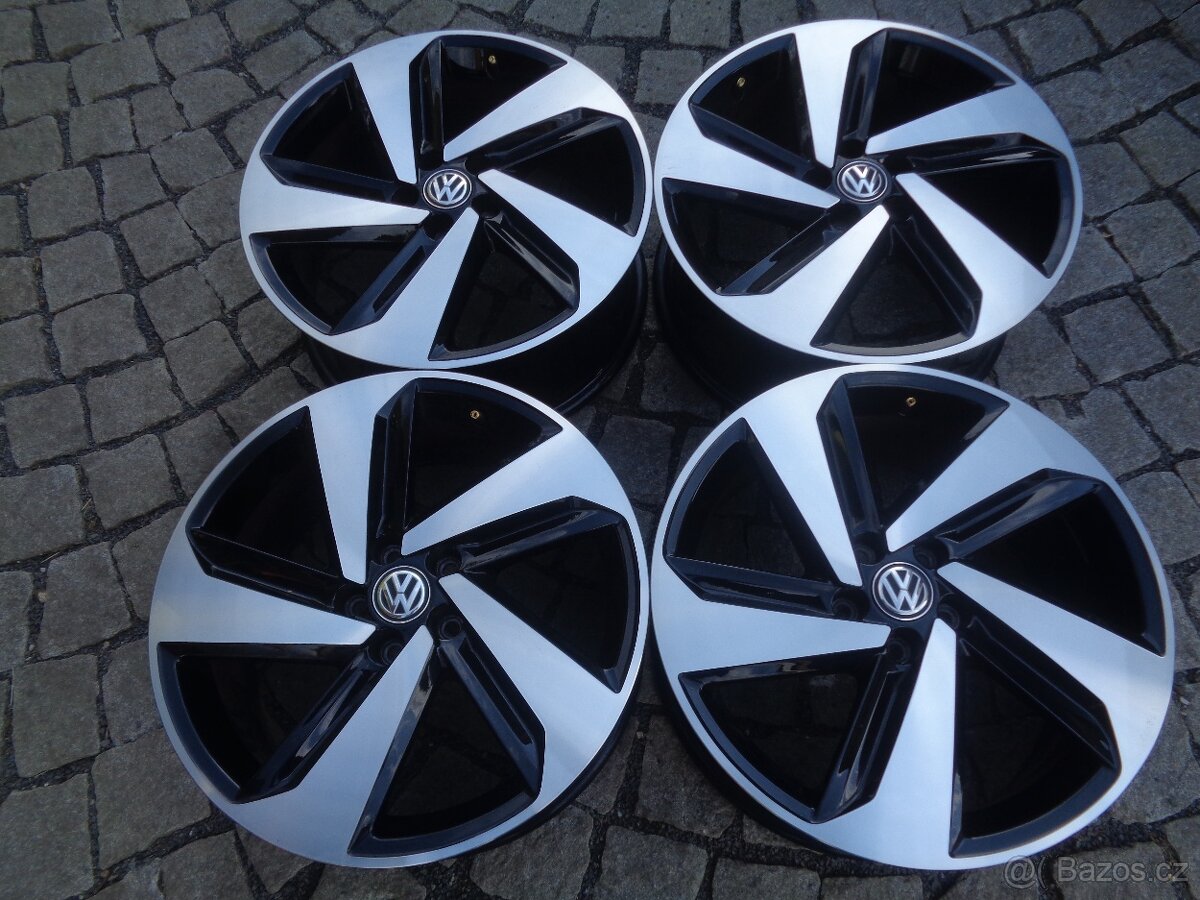 Alu kola 5x100 r17 Originál VW Milton Keynes