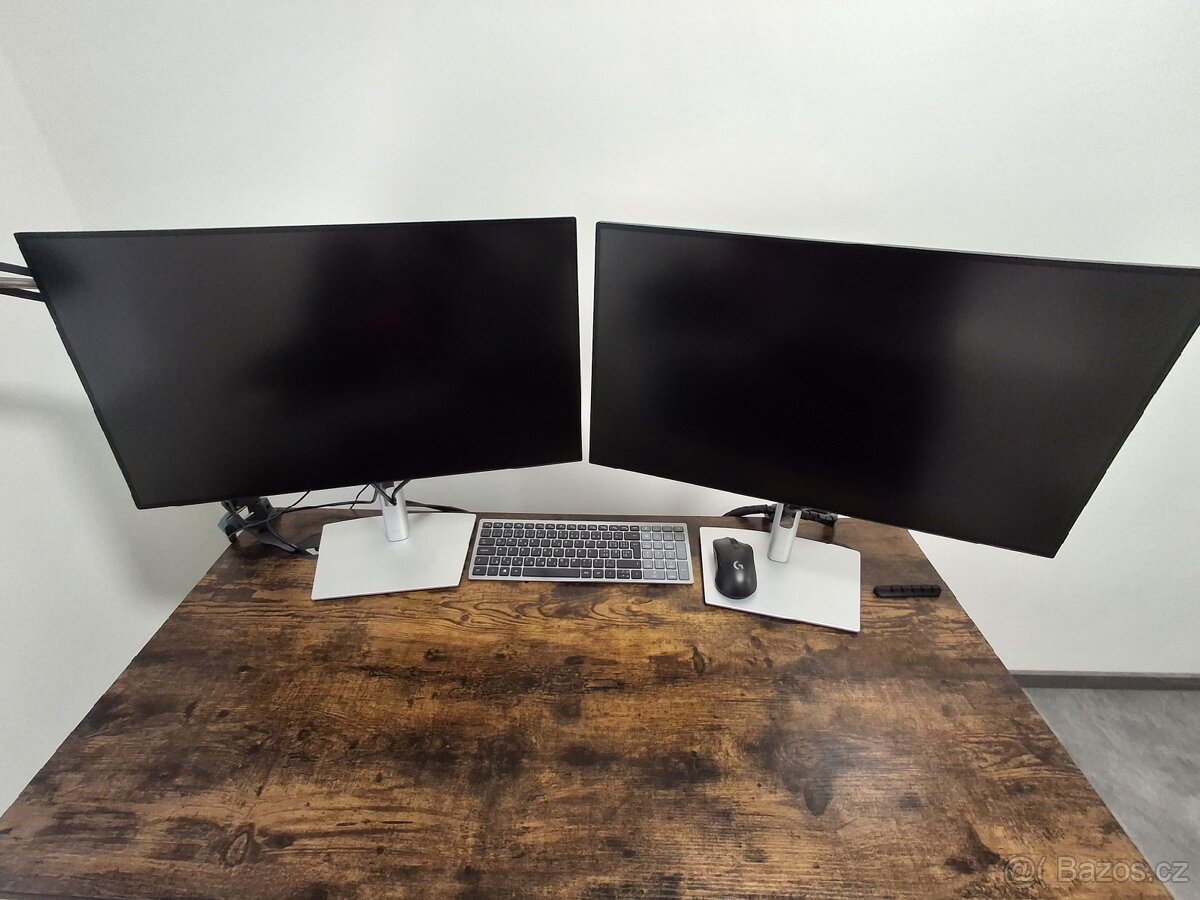 Dell U2722D UltraSharp 2K