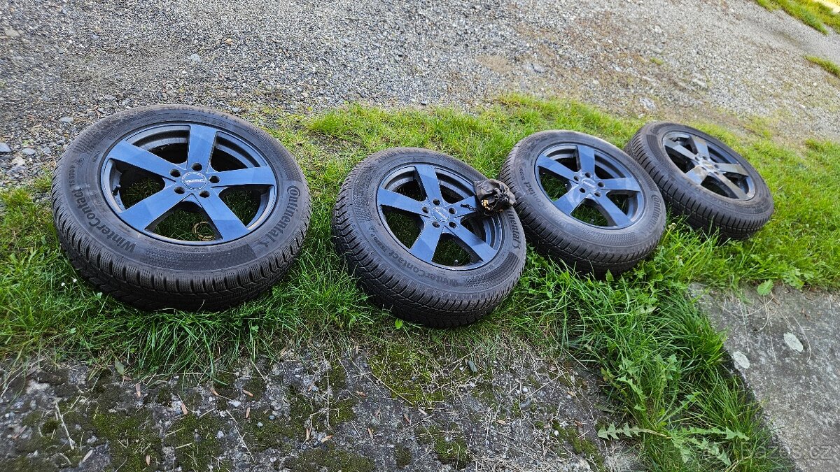 Prodam kompletní zimní sadu kol 215/65R17 - 7Jx17