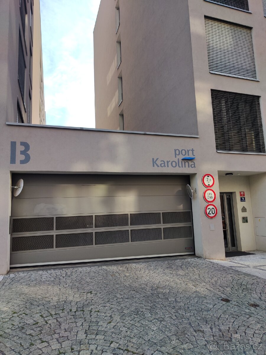 Karolína port, Karlín pronájem garážové stání