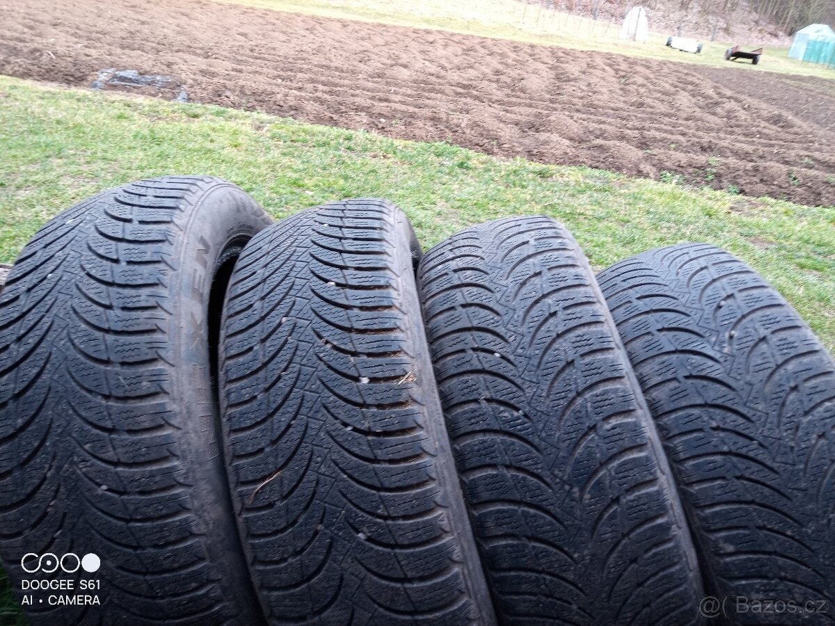Zimní pneu 185/60 R15 88T nexen