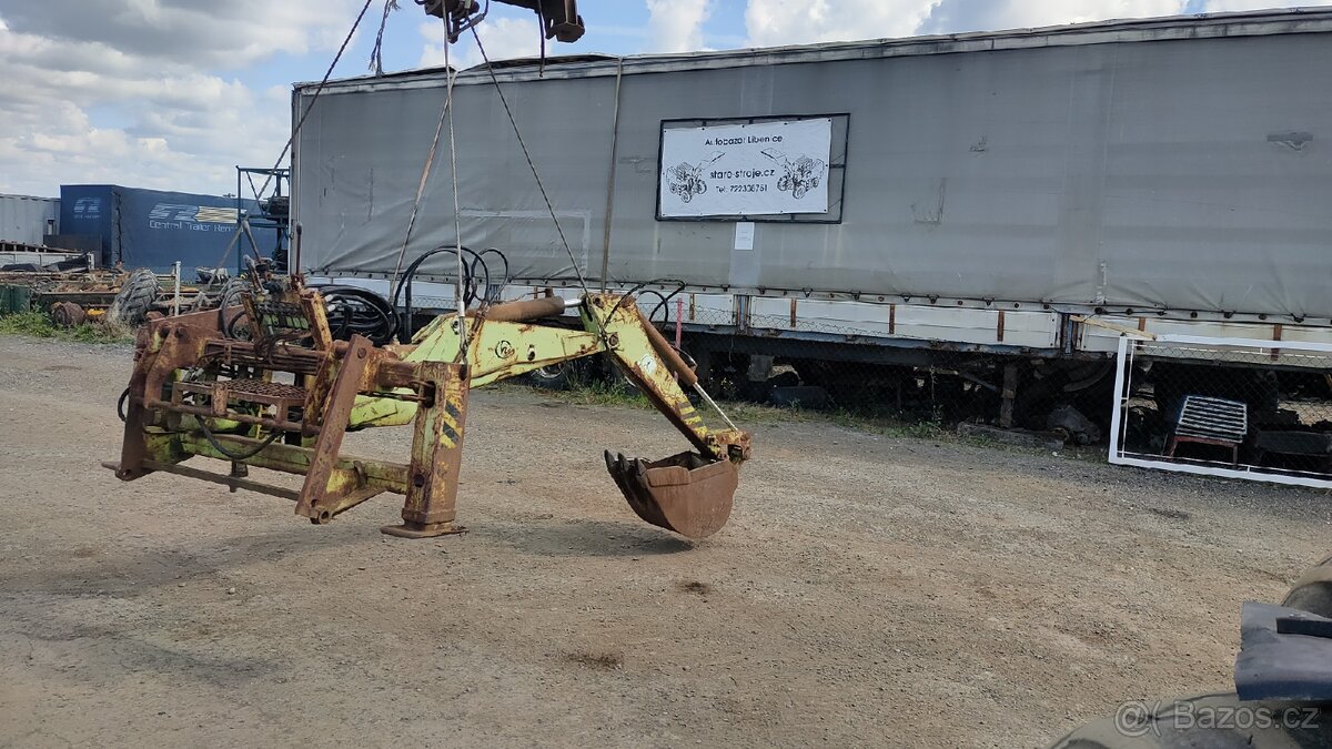 Podkop na smykový nakladač UN Locust