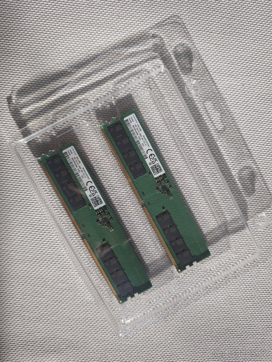2x16 GB DDR5 4800 PC5 SAMSUNG