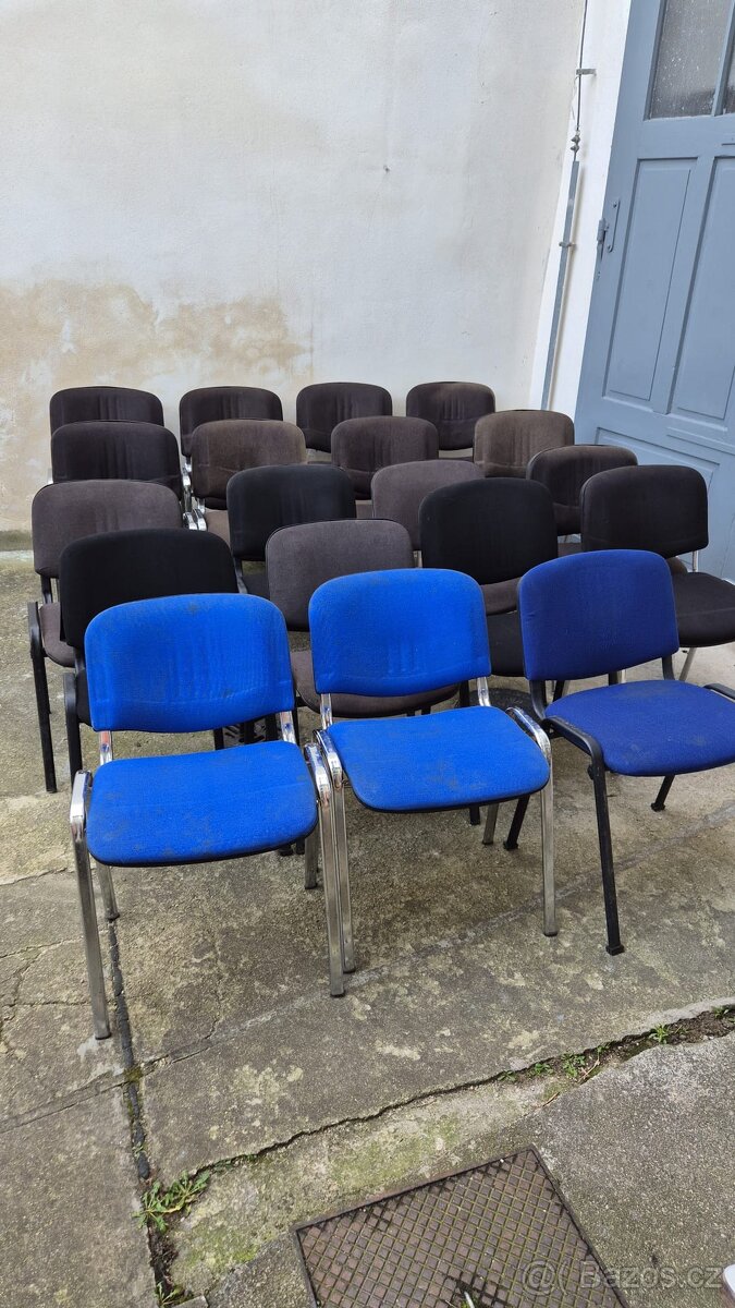 Kancelářské židle stohovací