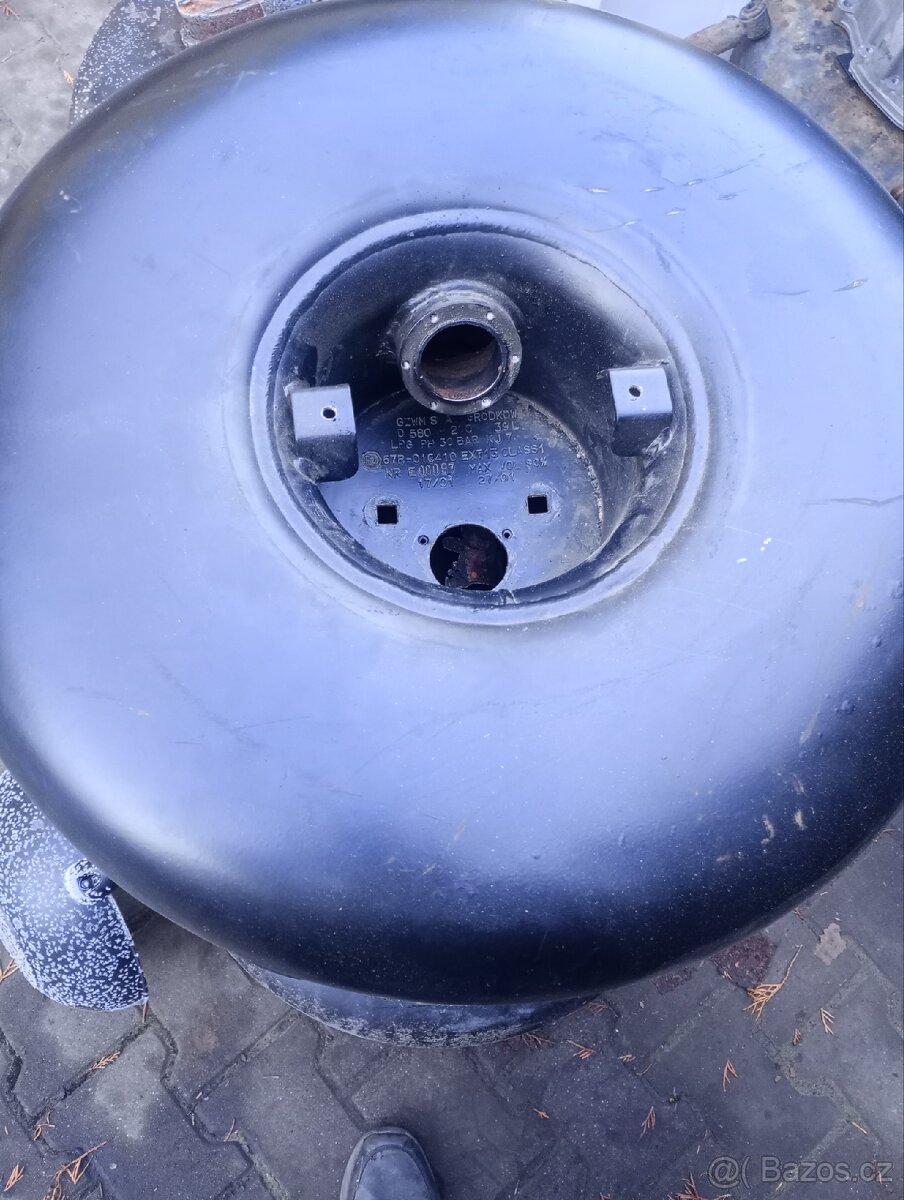 LPG nádrž 580/200