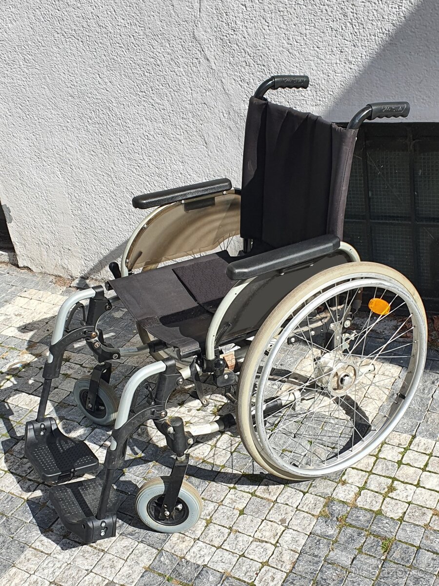 super OTTOBOCK skládací invalidní vozík PLNÁ kola