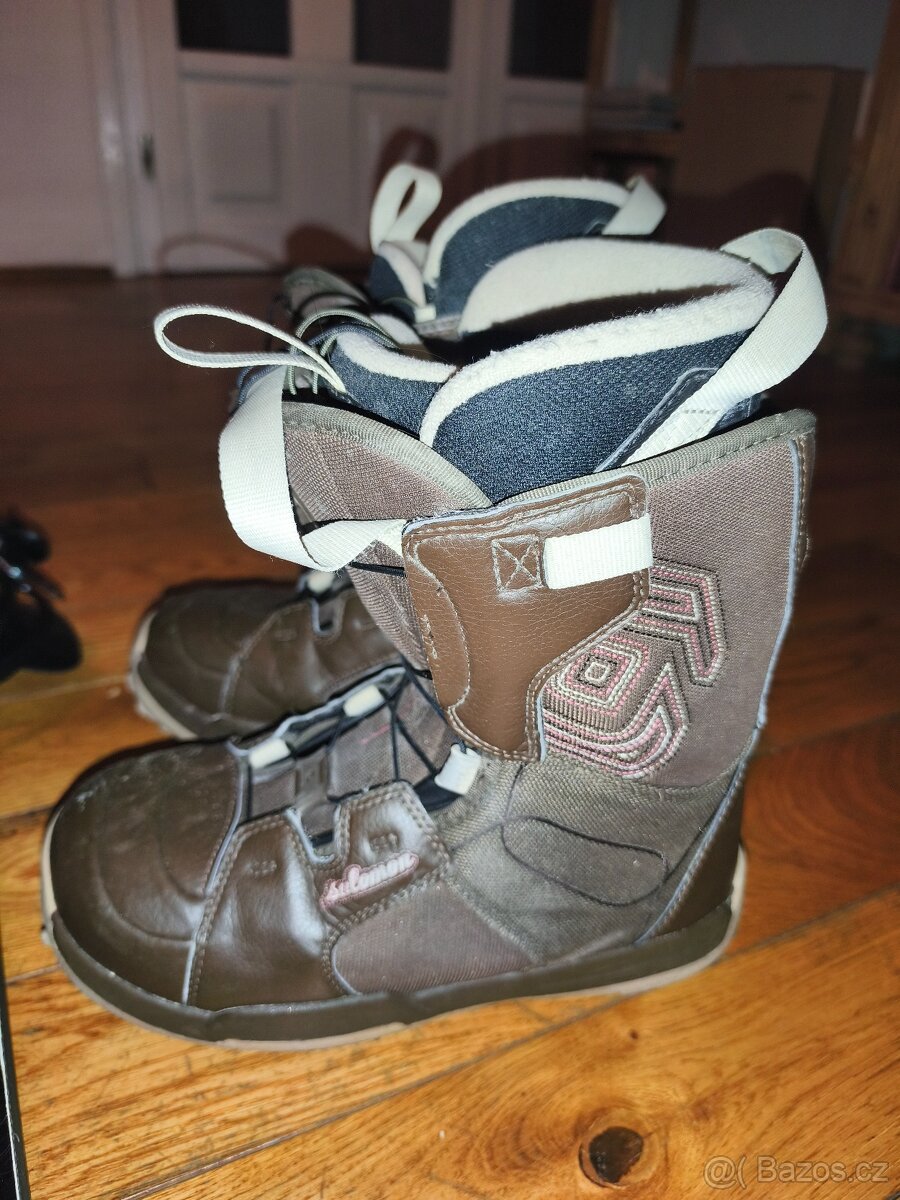 Snowboard 125 cm + boty stélka 24 cm (38)