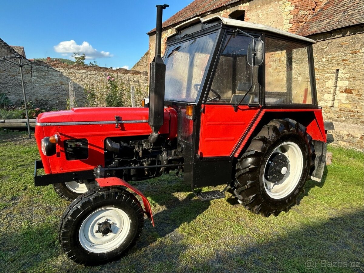 Udržovaný ZETOR 5611 s doklady a SPZ
