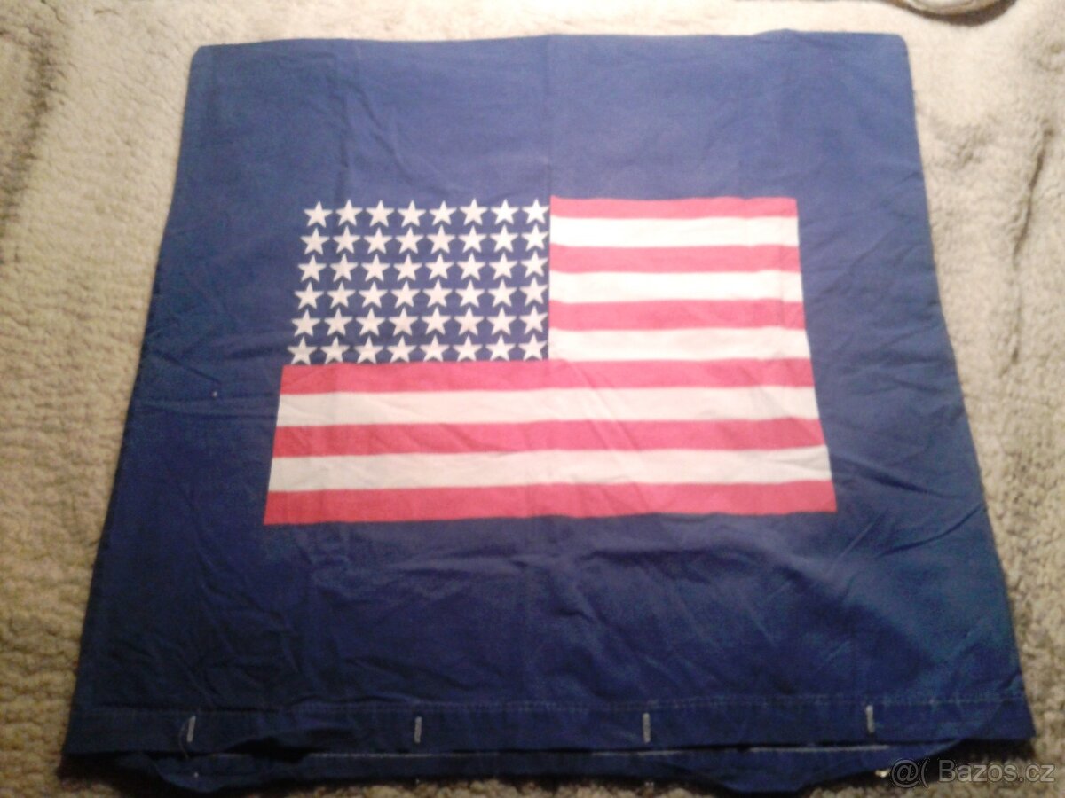 Povlečení s US vlajkou