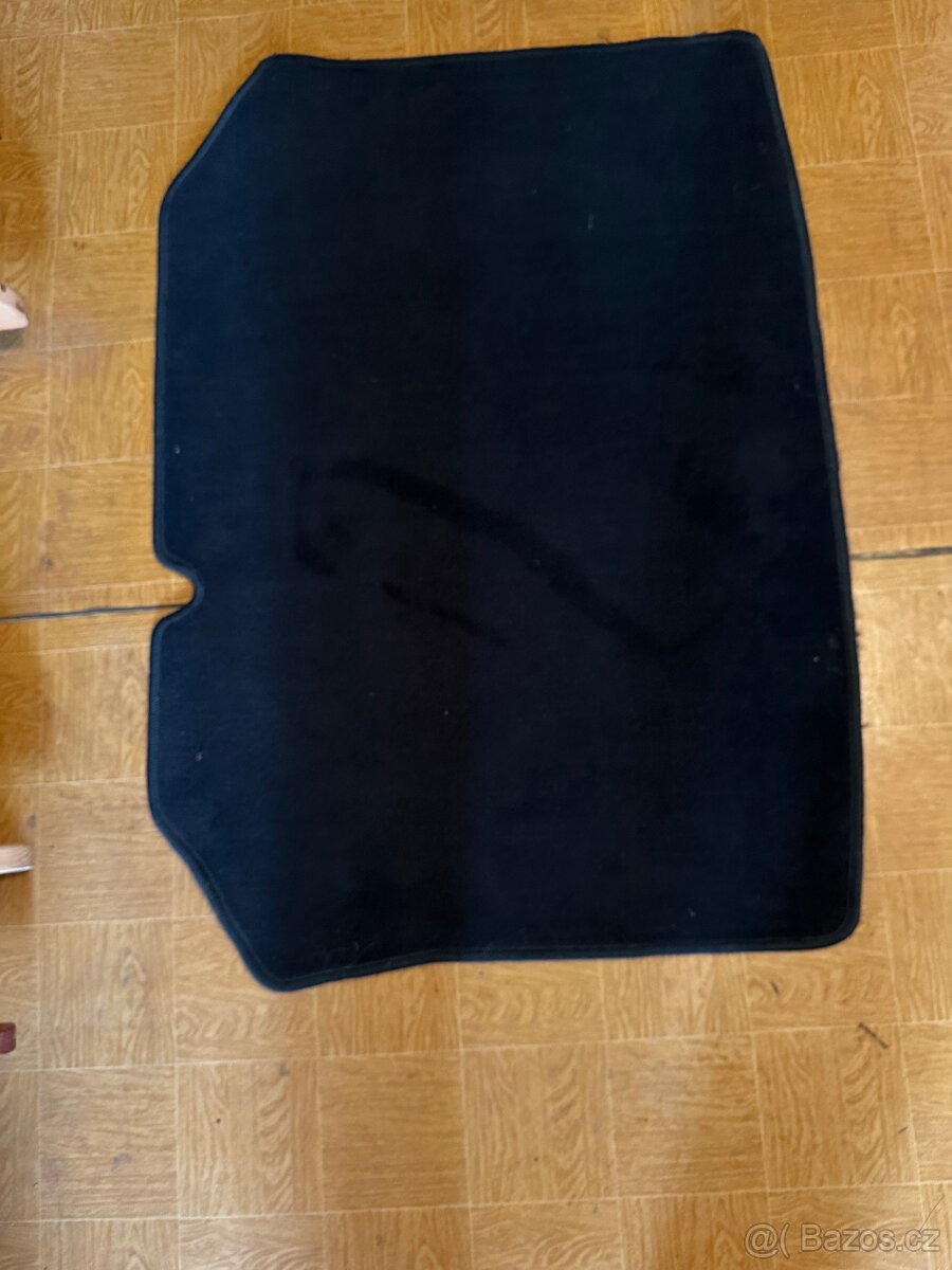 Textilní koberec do kufru Škoda Fabia 1 hatchback