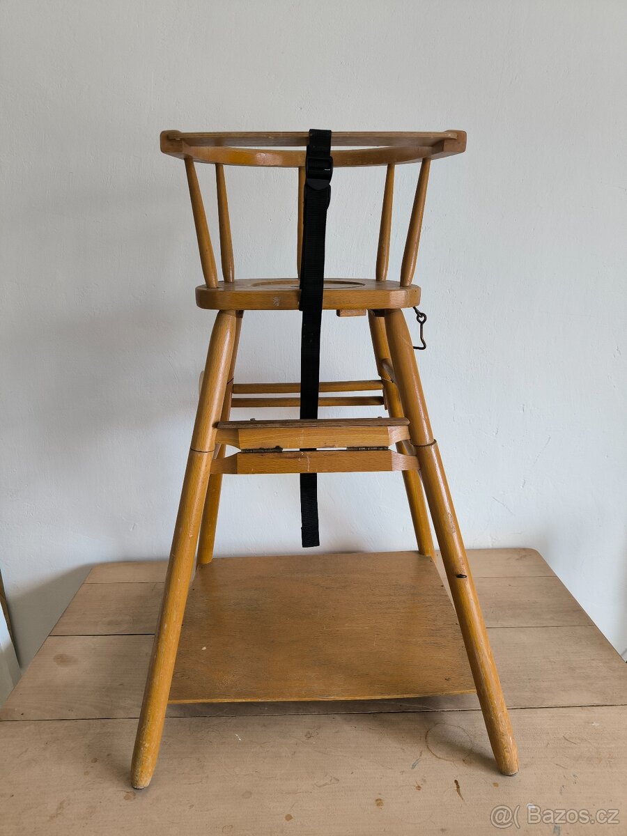 Dětská dřevěná židlička – jídelní, rozkládací