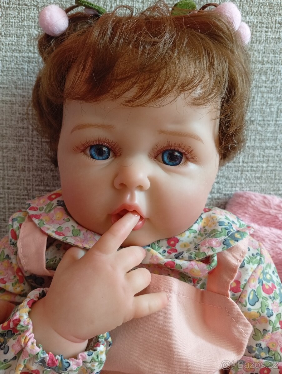 Realistická Reborn panenka holčička 60 cm