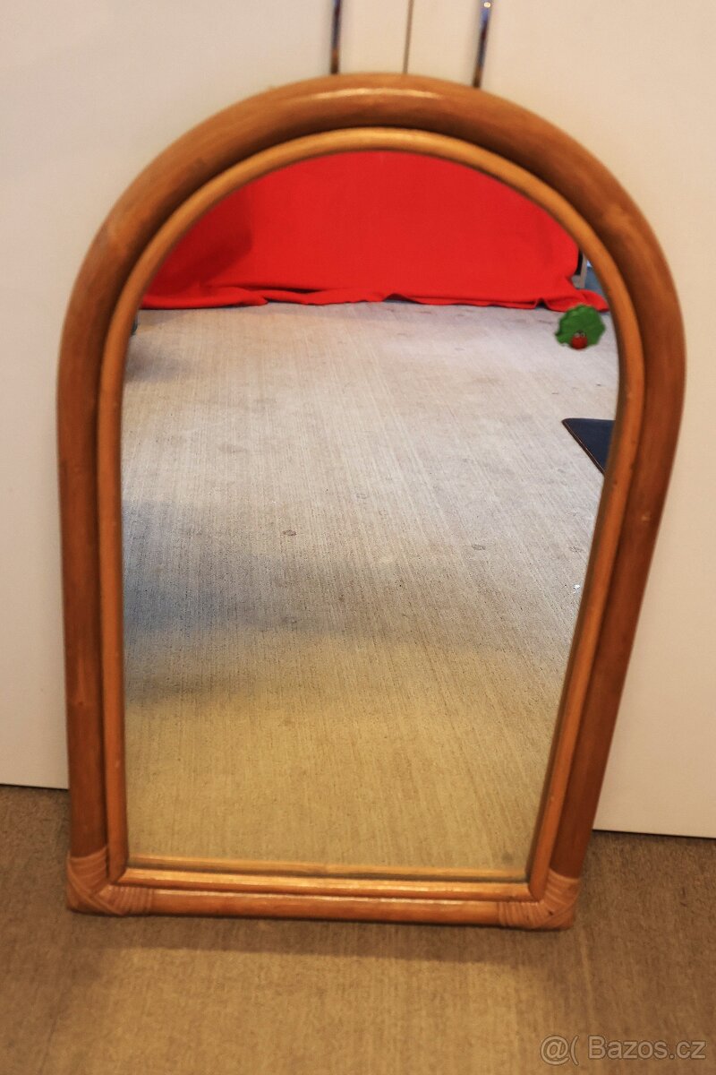 Ratanové zrcadlo