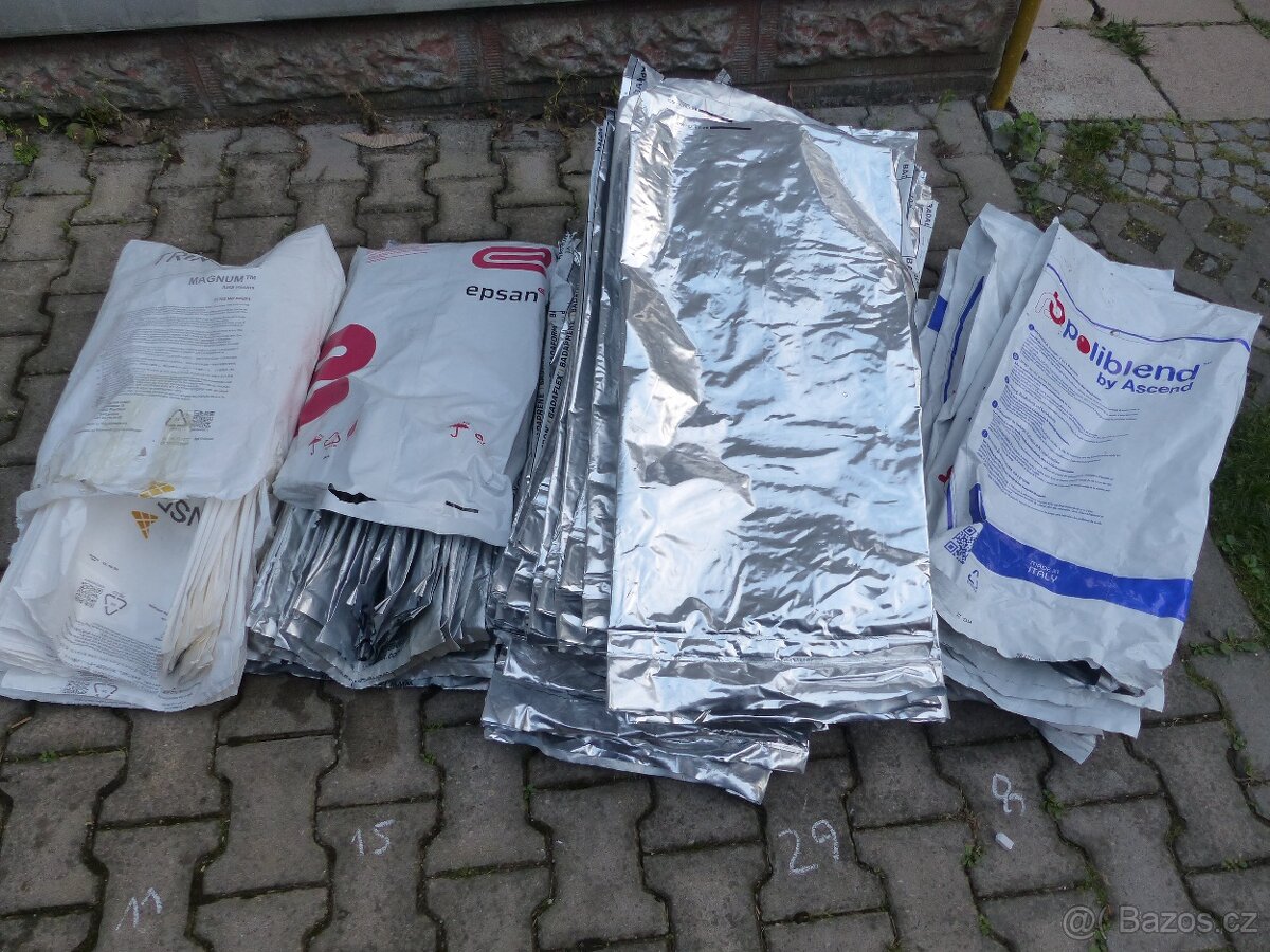 Prodám plastové pytle.