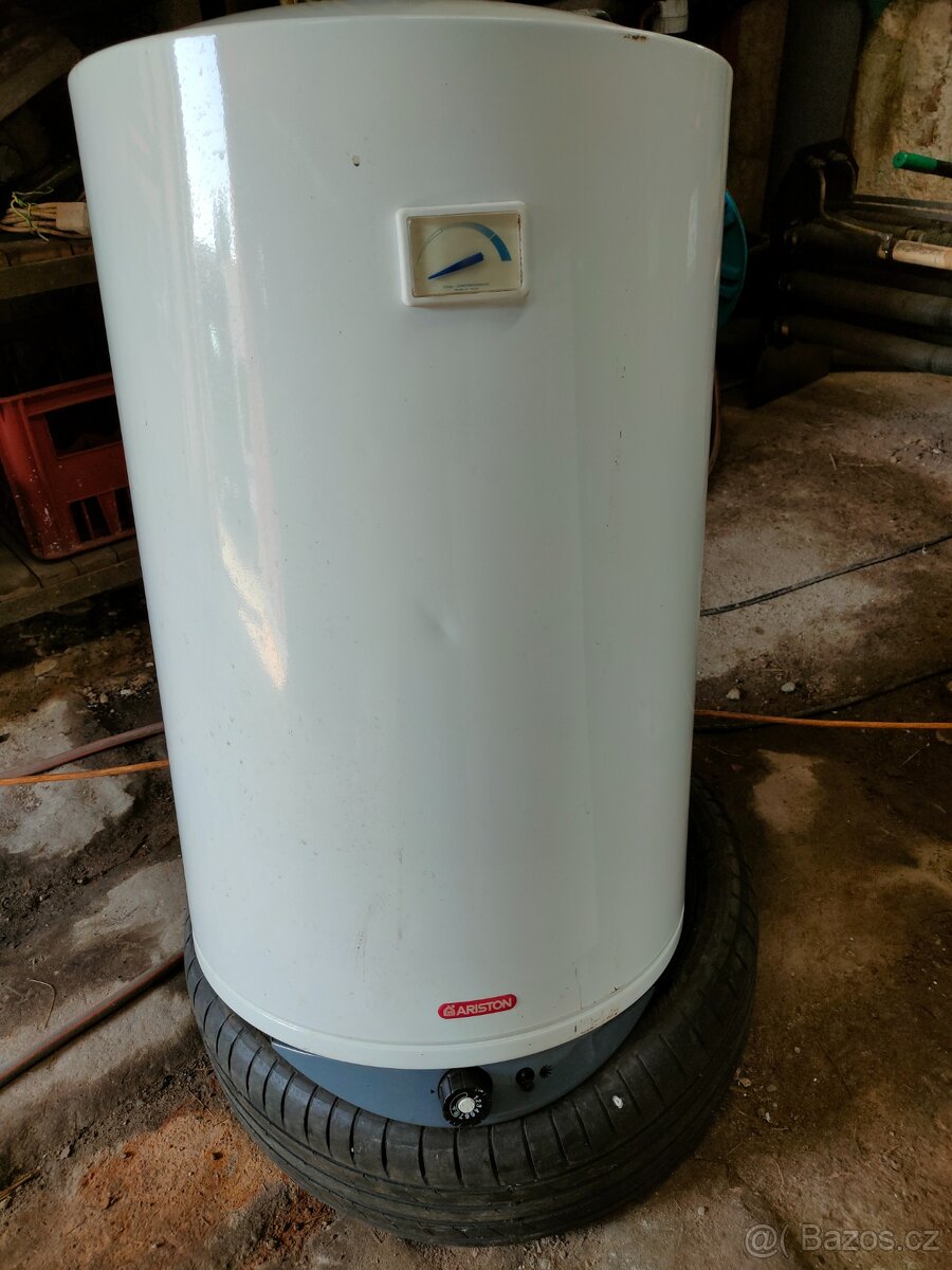 Plynový ohřívač vody Ariston