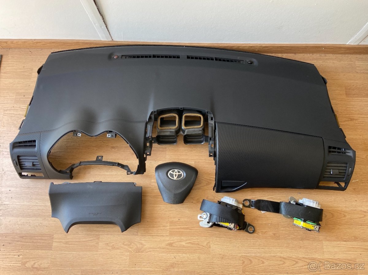 Toyota Auris sada airbagů