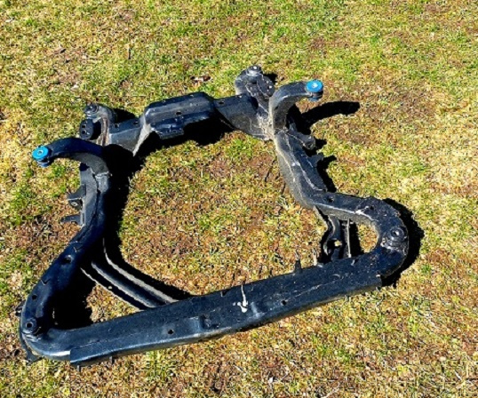 rámek na motor pro SAAB 9-5 od roku 2001,