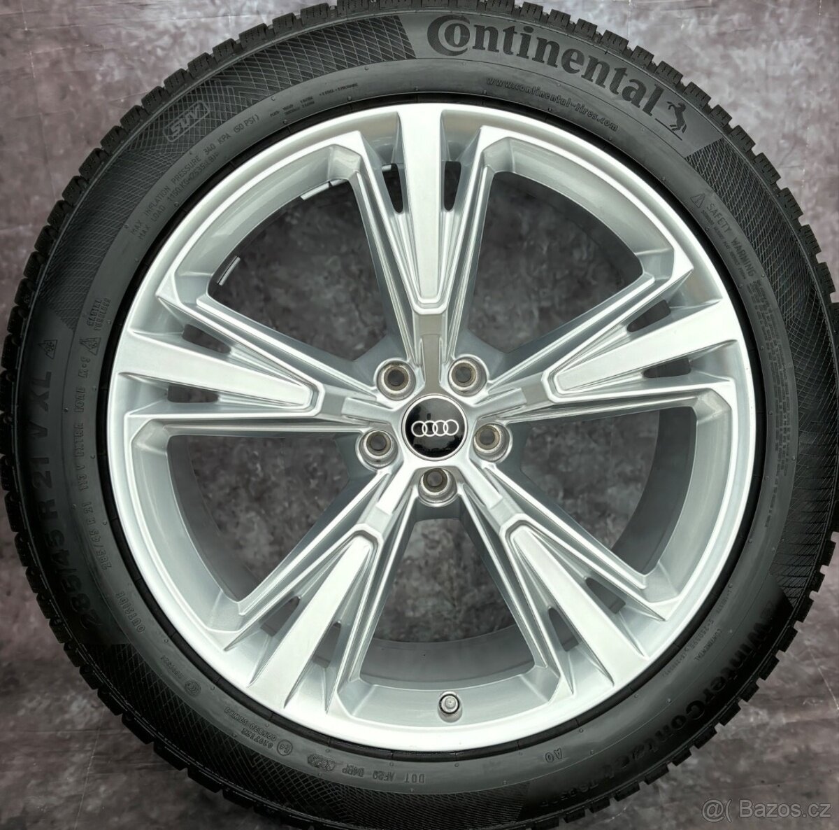Zimní zánovni top sada Audi Q8 285/45R21 113V