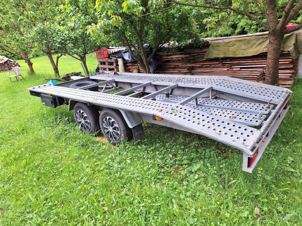 Podval 2700 kg