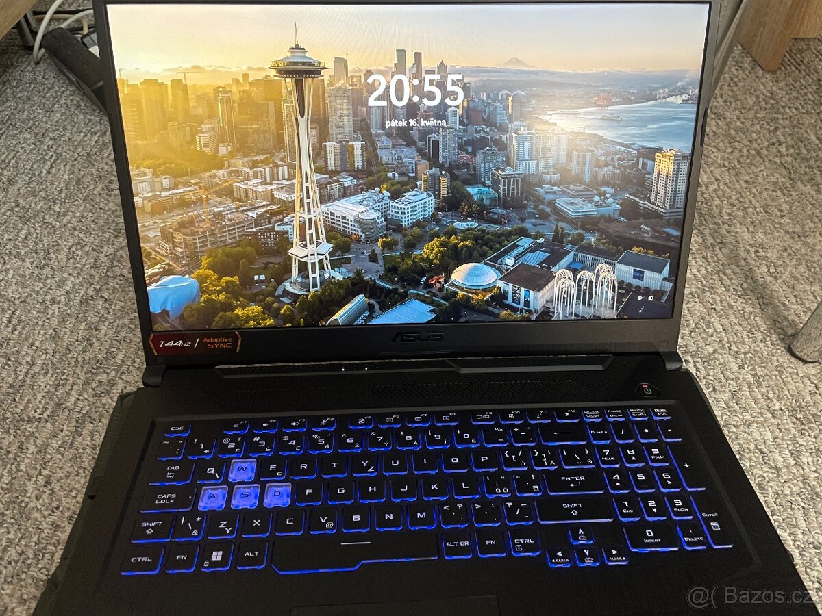 Prodám notebook Asus