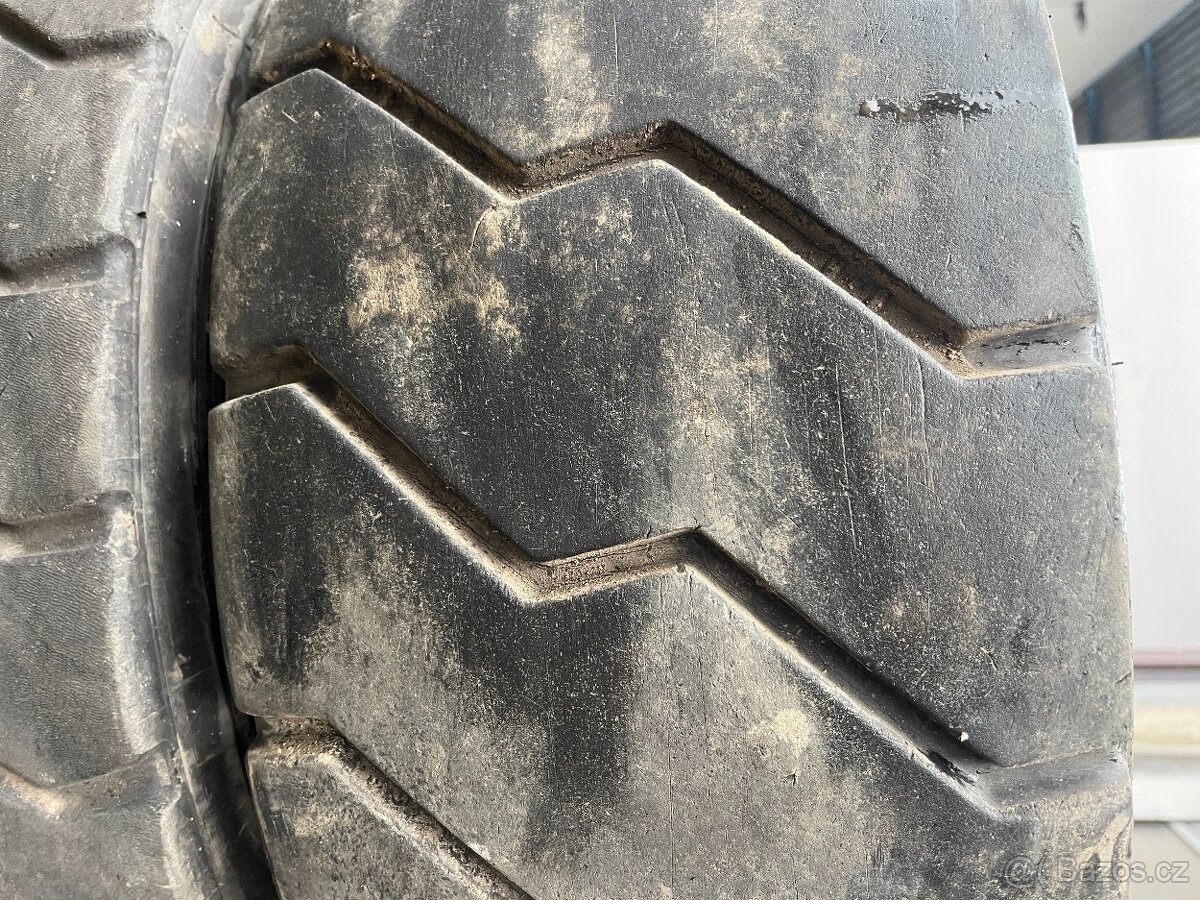 Pneu 250/75/12 250 75 12 250/75r12 R12 27x10r12