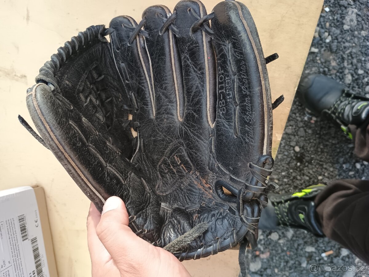 Basebalová retro rukavice Rawlings