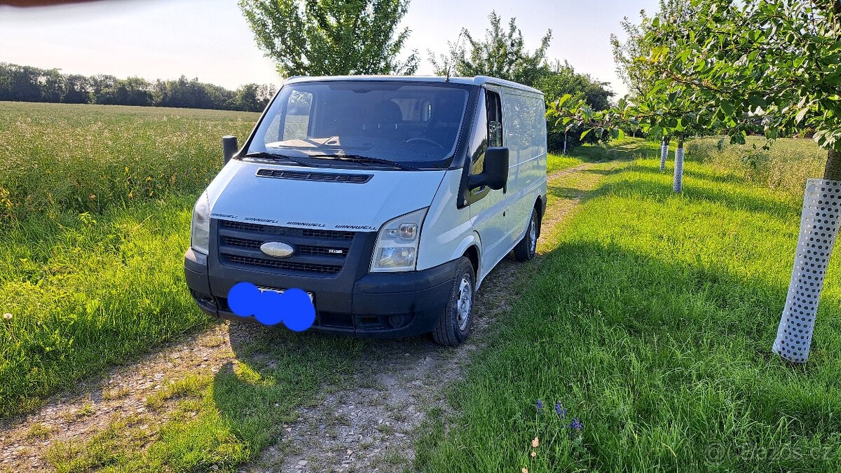 Prodám Ford Transit 2.2 tdci 63kw,stk do 5.2027,tažné na 2t