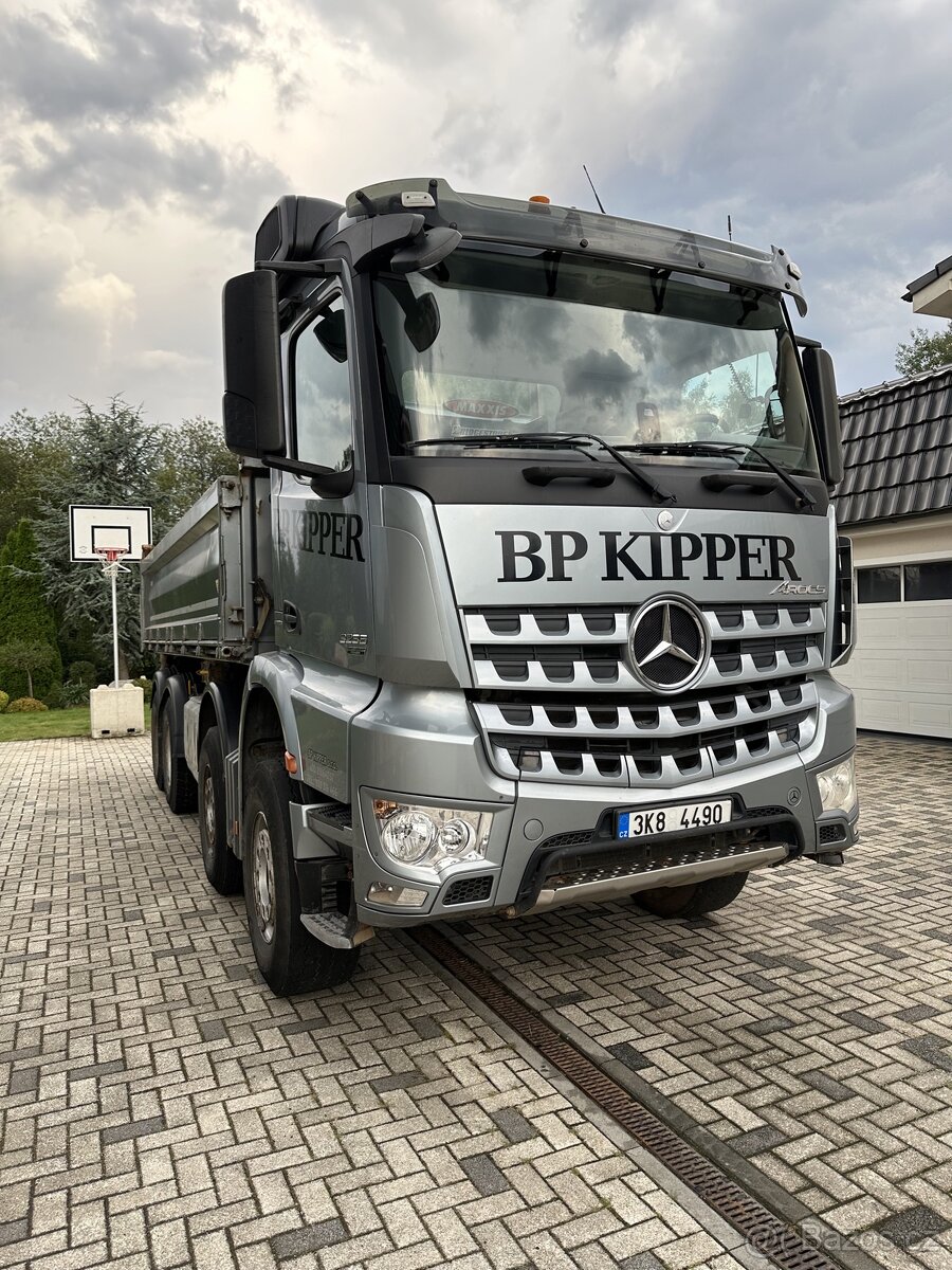 MERCEDES AROCS SKLAPEČKA NOVÁ CENA