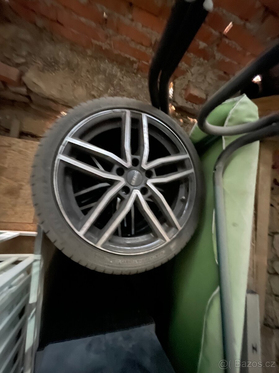 Prodám ALU disky 7,5x18 včetně letních pneu