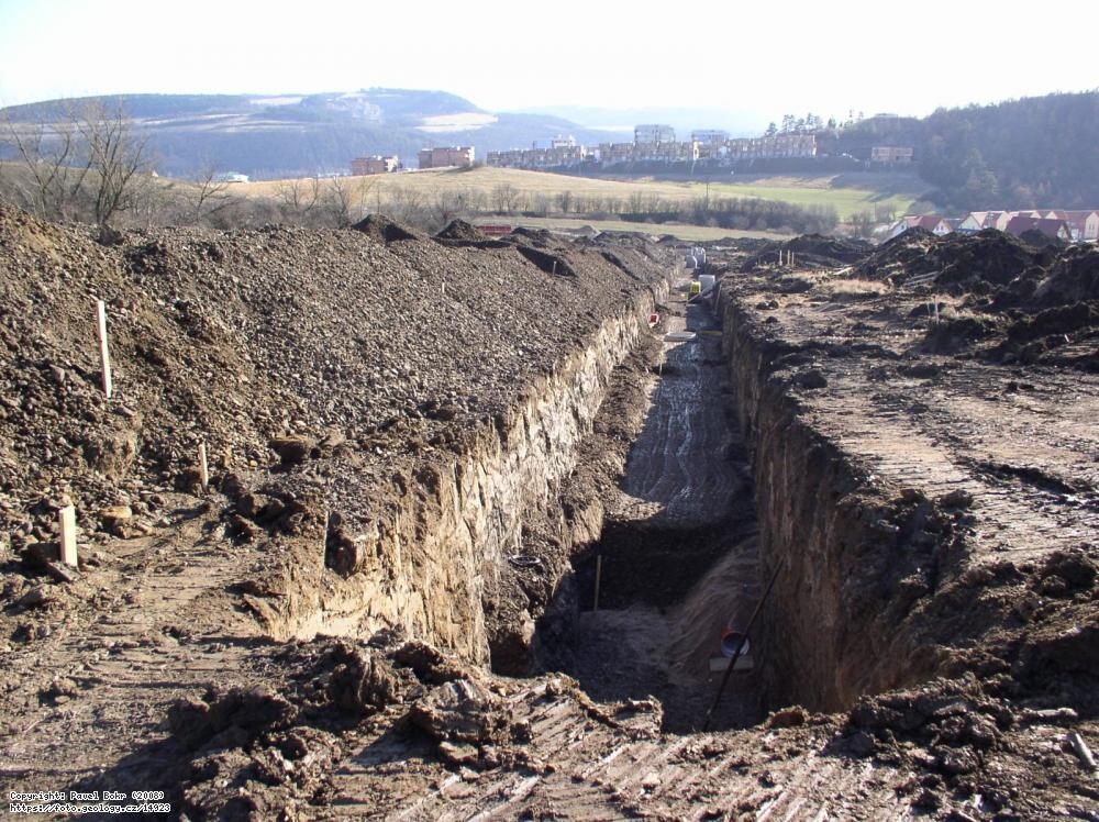 Hledám bagristu