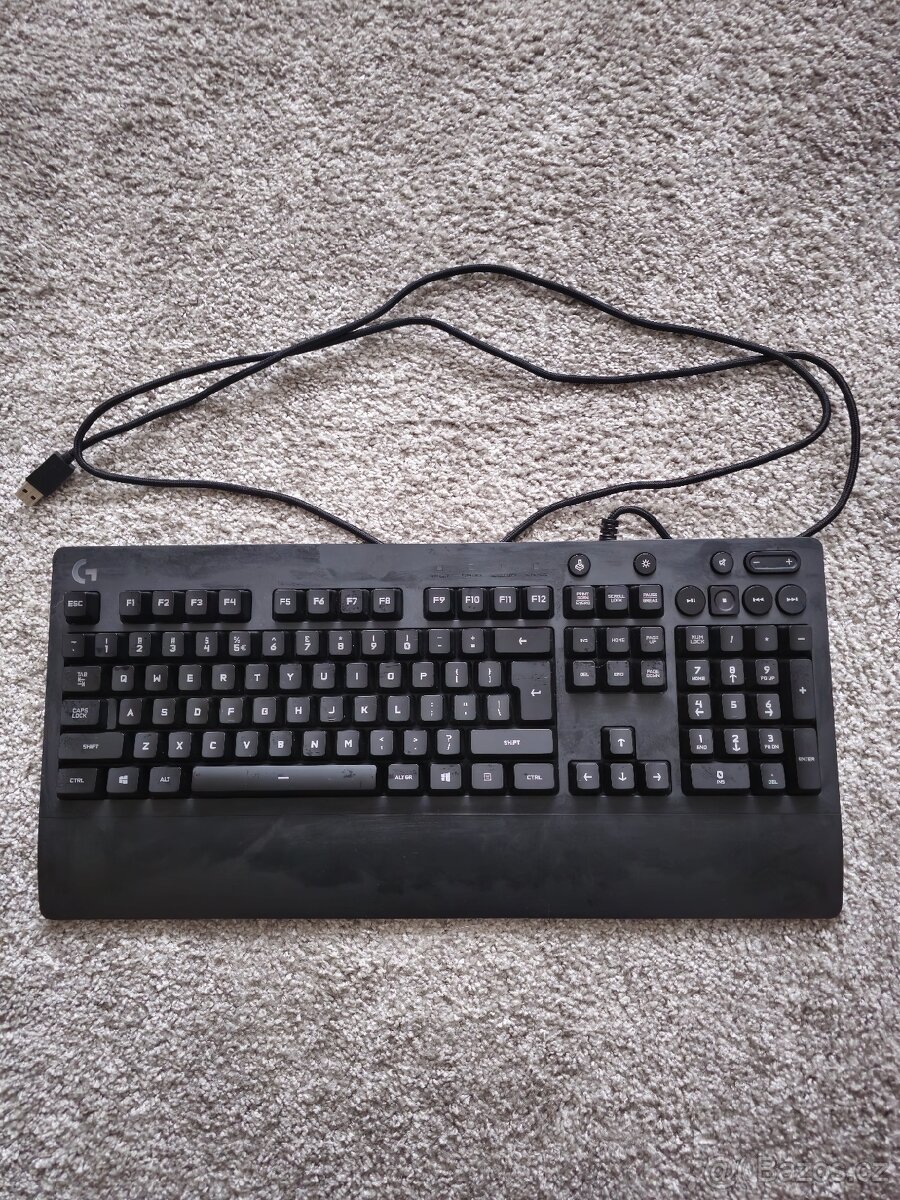 Klávesnice Logitech G213