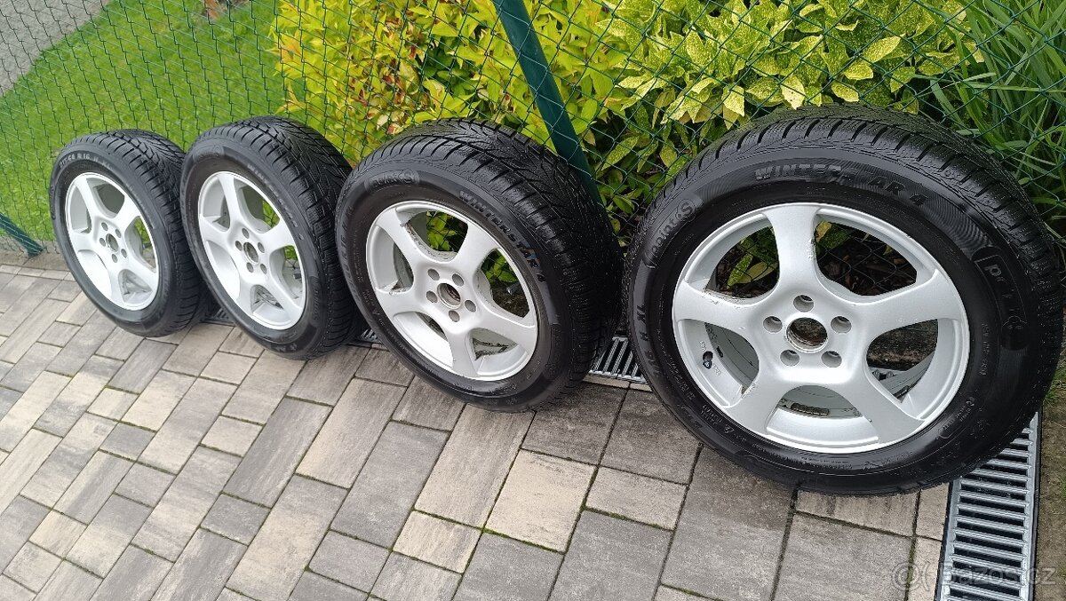 Alu kola s pneu R16 215/60 (zimní)
