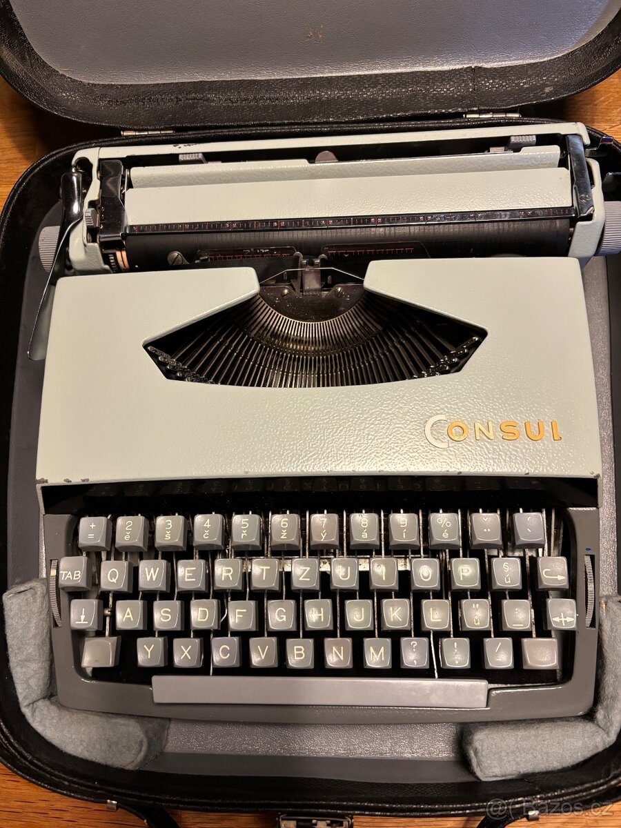 Psací stroj Consul