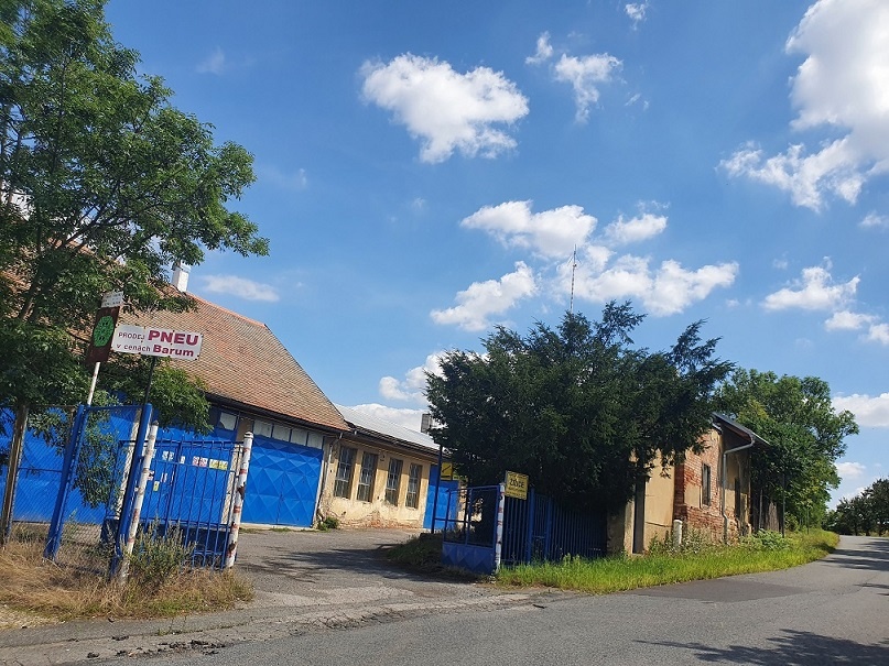 Prodej výrobní hala a skladování 4500 m² Zvoleněves