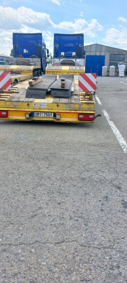 PODVALNÍK NOOTEBOOM NÁVĚS PRO PŘEPRAVU STROJŮ.