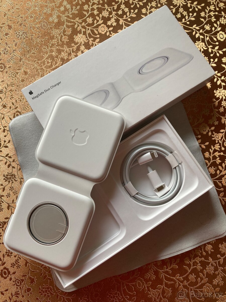 Apple MagSafe Duo Charger/Nabíječka