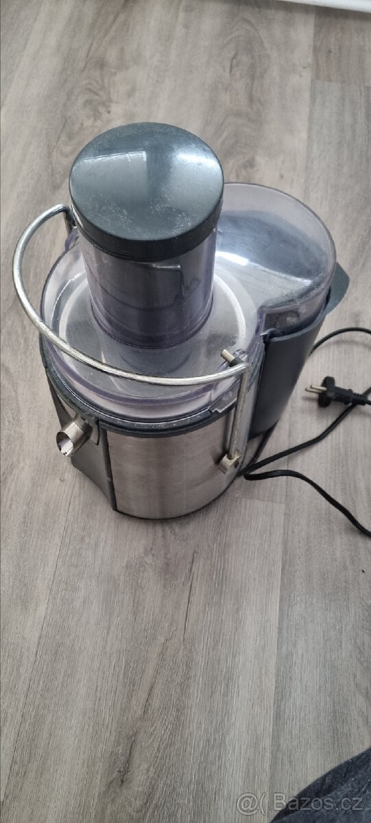 Odšťavňovač Sencor SJE 1005