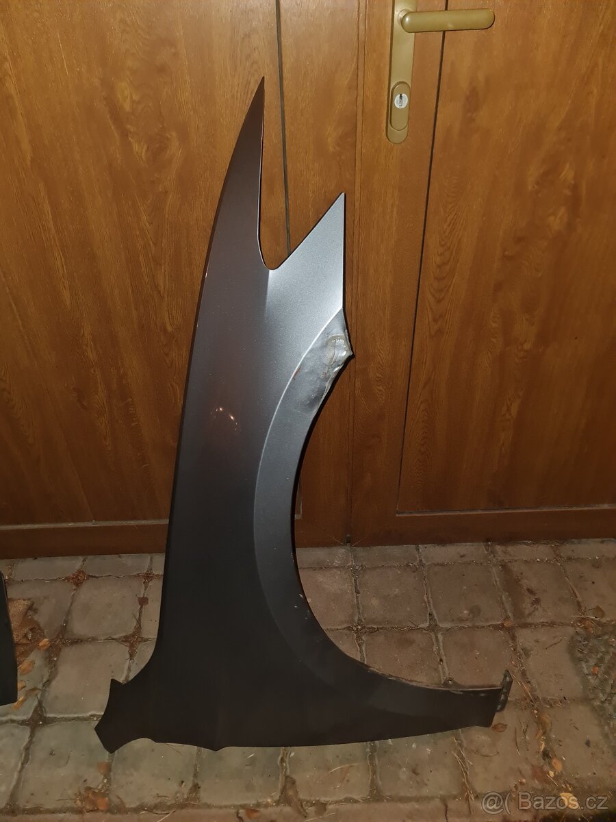 Blatník VW Passat B8, r.2021, barva LB7SL