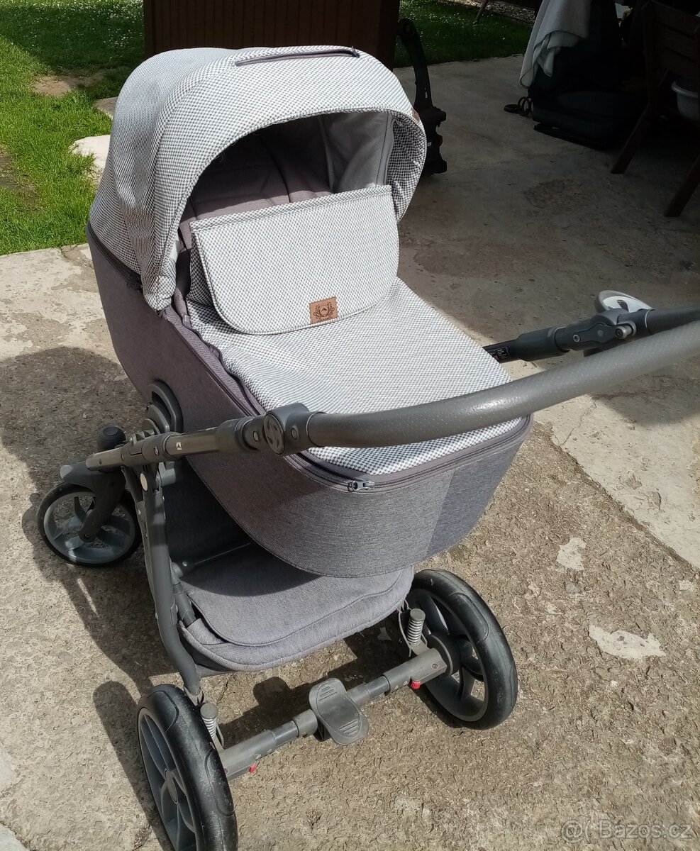 Kočárek Adamex,3.kombinace, šedý, čistý