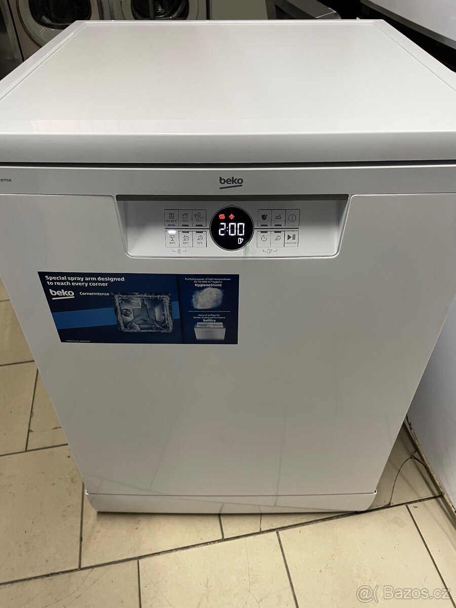 Zánovní myčka Beko BDFN26640WC