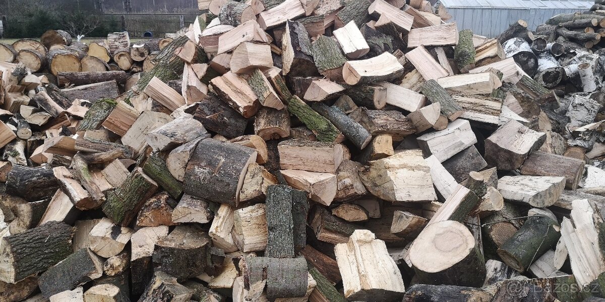 Palivové dřevo tvrdé Dub Javor jasan... štípané