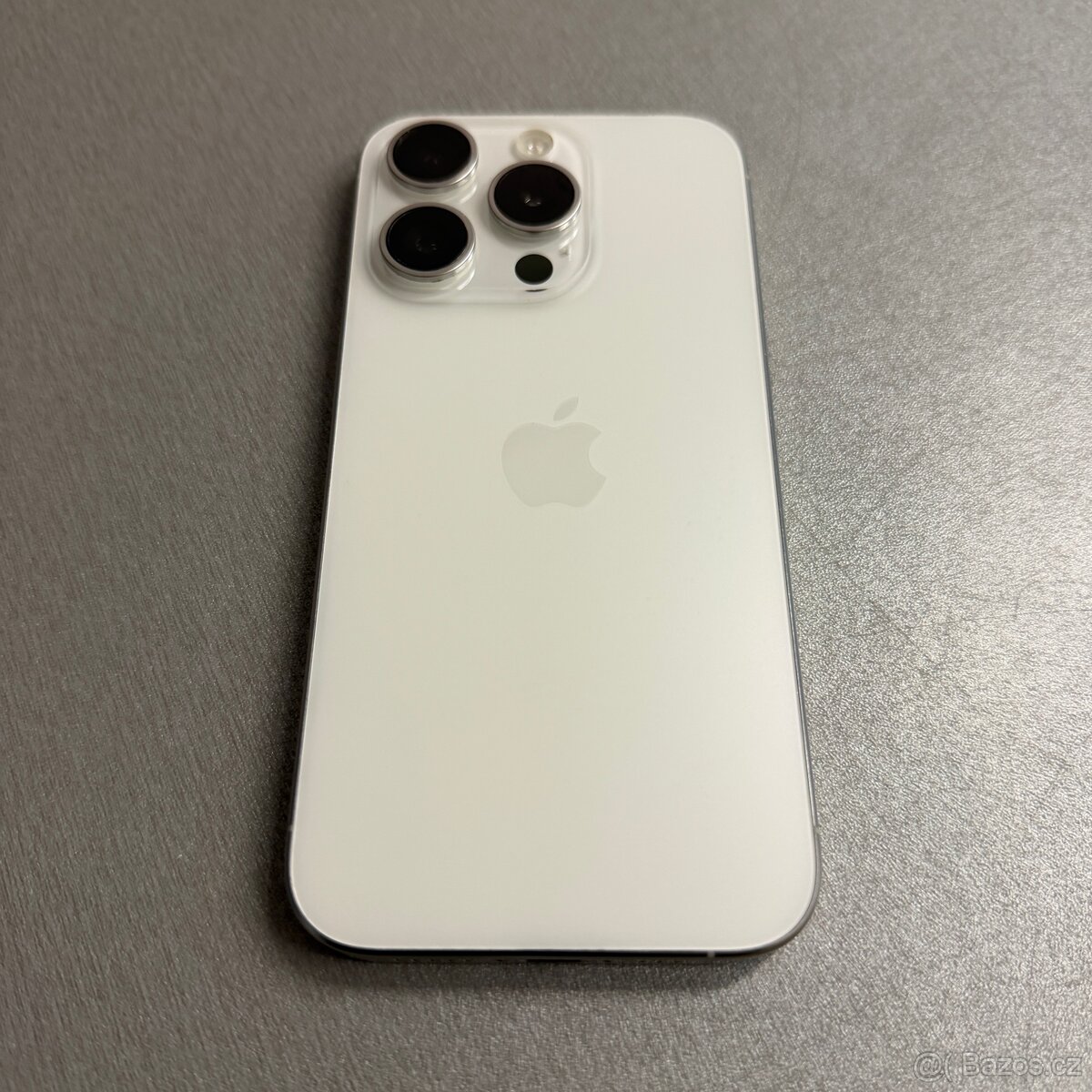 iPhone 15 Pro 128GB bílý, 12 měsíců záruka
