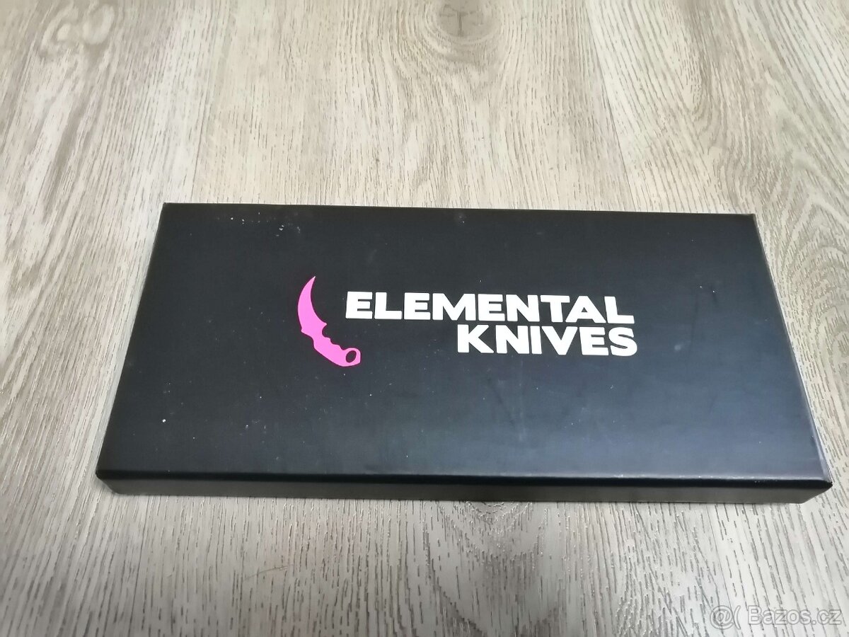 Sběratelský nůž Karambit CSGO